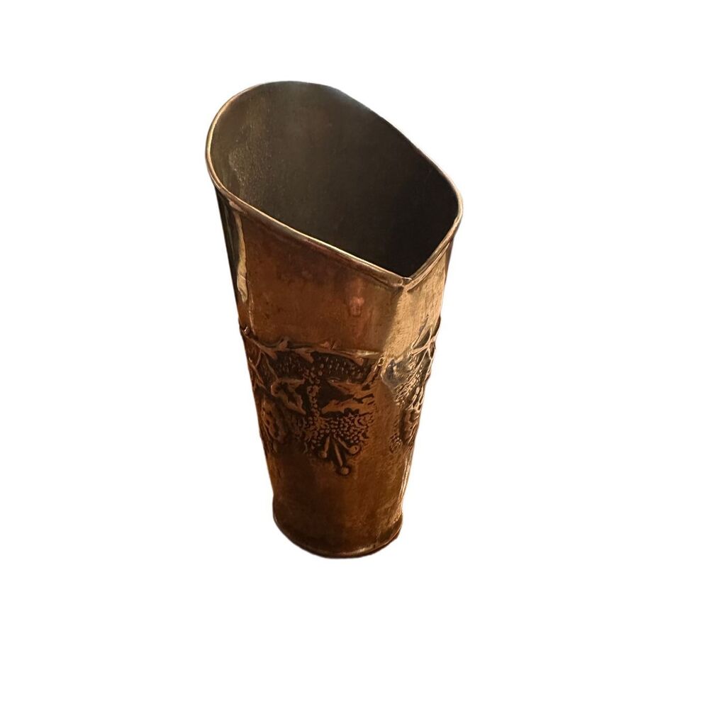 1920’s WMF Style Silver Plated Beaker With Grape and Vine Motiff - Picture 2 of 6